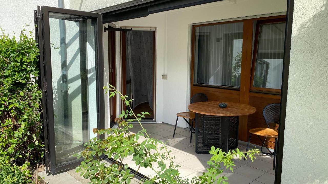 Outlet Holiday Home เมทซิงเงน ภายนอก รูปภาพ